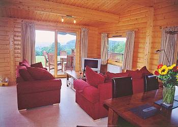 Cider Mill Lodge sleeps 6