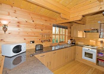 Waterside Lodge sleeps 6