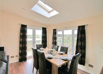 Misty Waters sleeps 4