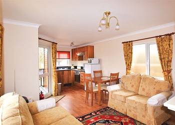 Brook Lodge sleeps 4