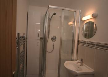 Jonswood sleeps 6