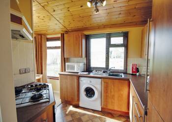 The Lodge price range is 322 - &pound 717