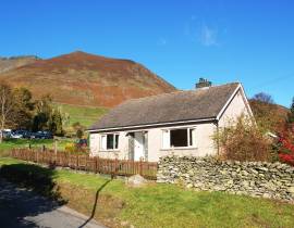 Click here for more about Knott Aller
