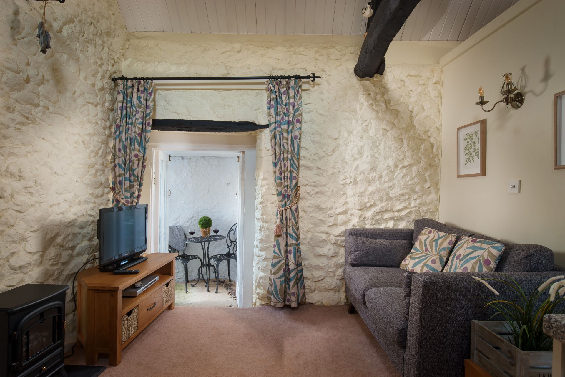 Click here for more about Swallow Cottage