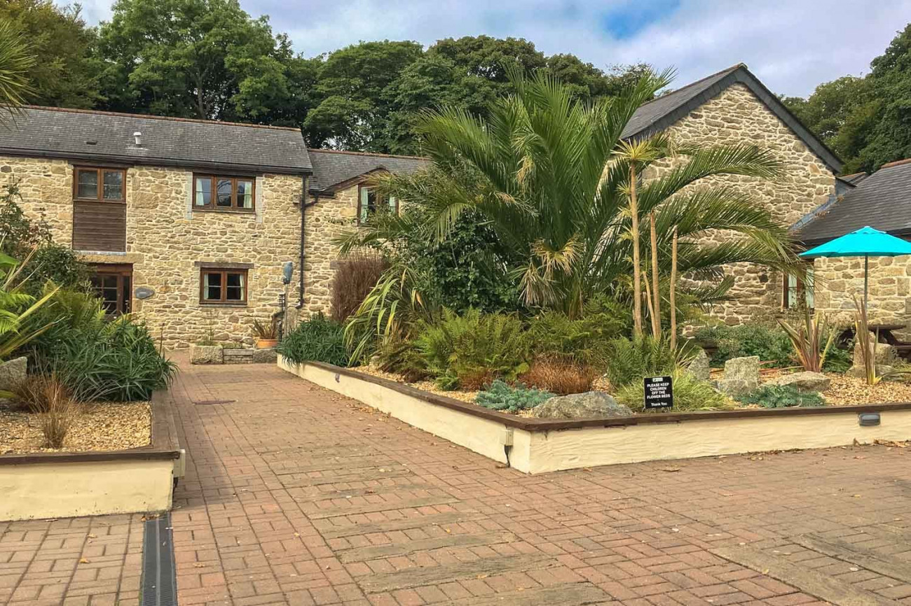 Click here for more about Budock Cottage