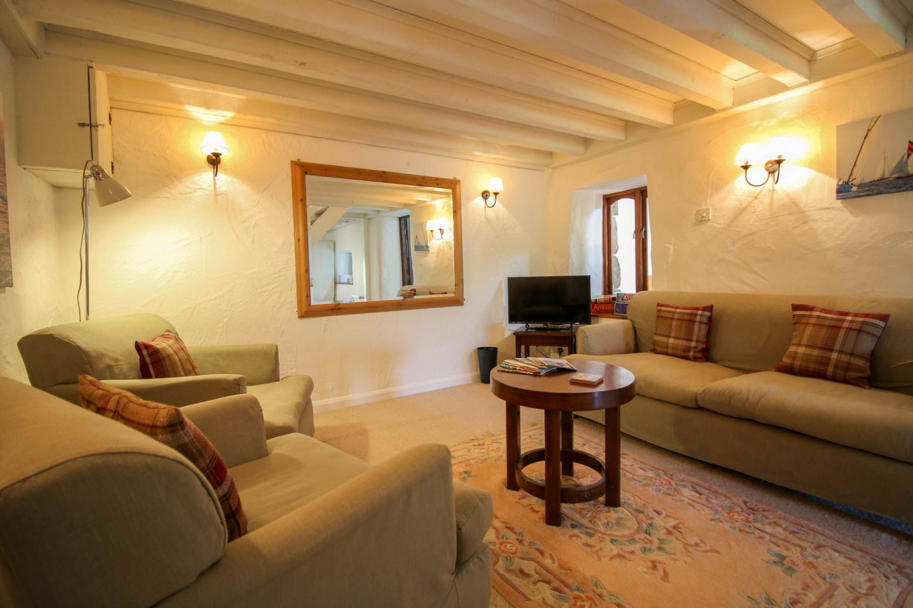 Click here for more about Kernyk Cottage