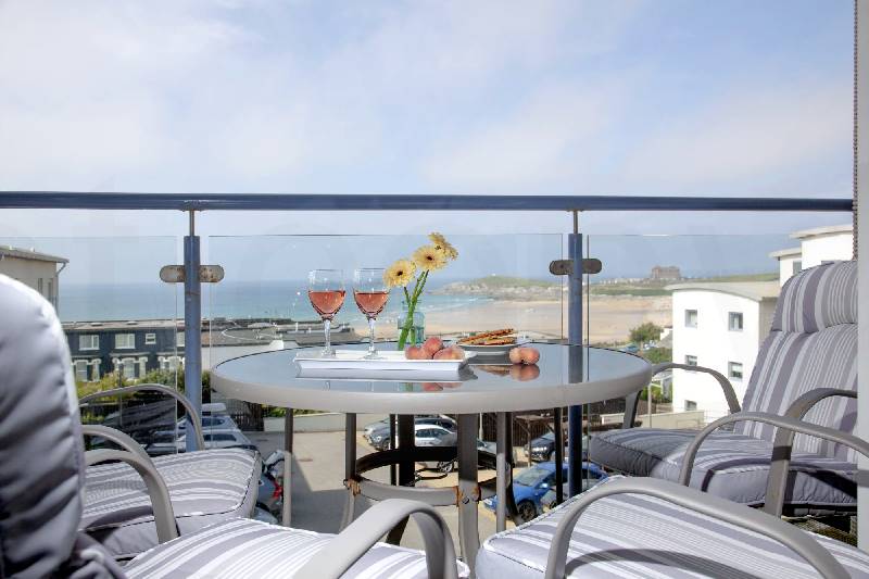 Click here for more about Fistral View,  Pentire