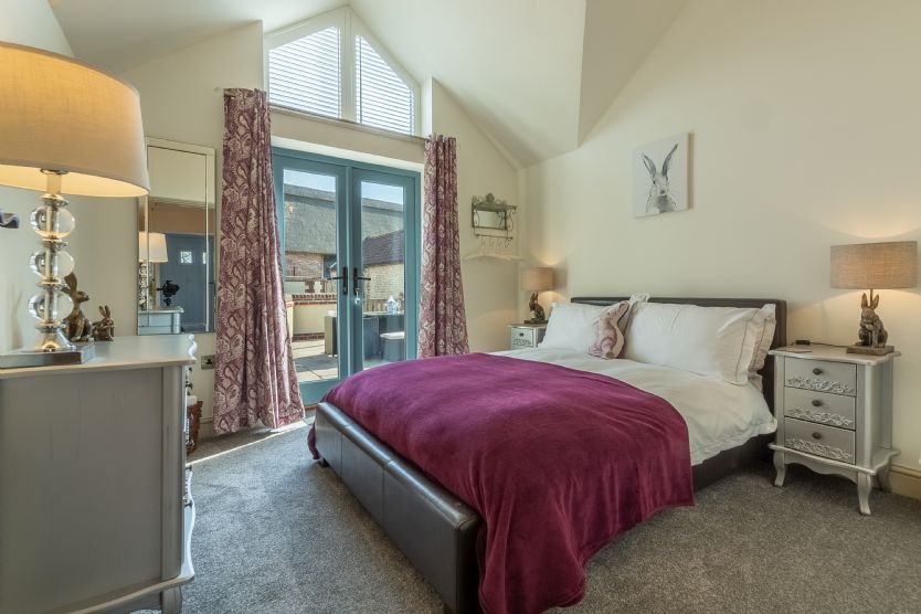 Click here for more about Oak Tree Cottage