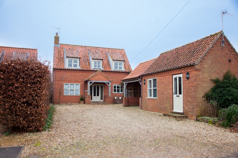 Click here for more about Bosky House (6)