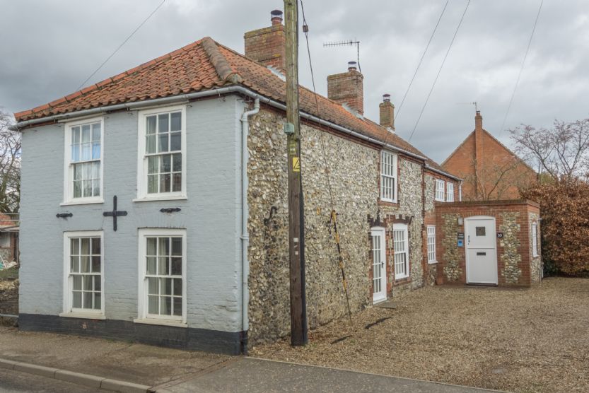 Click here for more about Duck Cottage