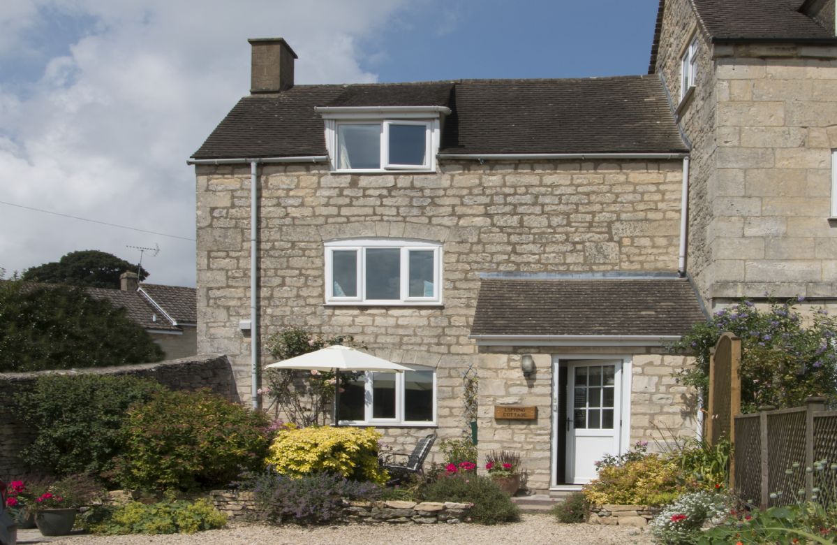 Spring Cottage is located in Painswick