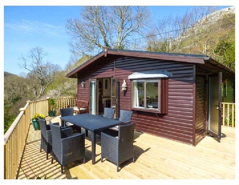Click here for more about Springtime Lodge