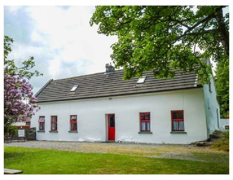 Click here for more about Lough Graney Cottage