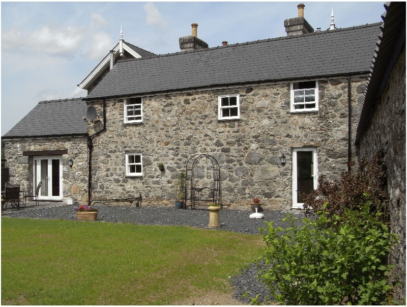 Click here for more about Y Bwythyn at Henfaes