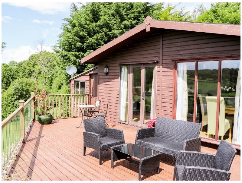 Click here for more about Summertime Lodge