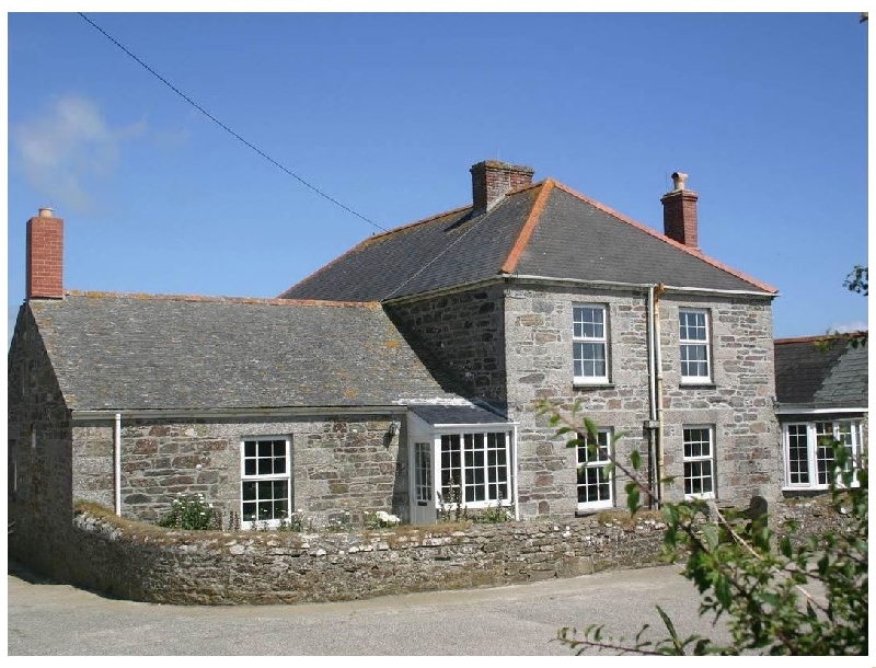 Click here for more about Hingey FarmHouse