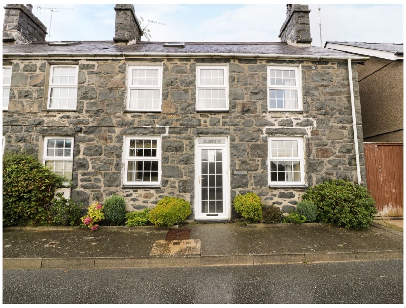 Click here for more about Glasfryn