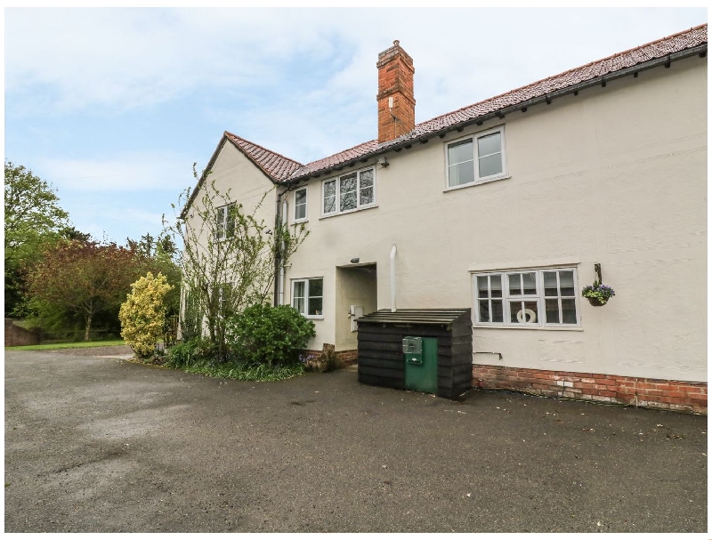 Click here for more about Pound Farm Annexe