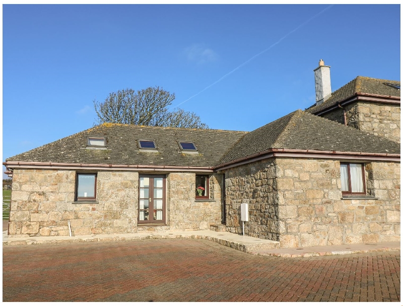 Click here for more about Venwyn Manor