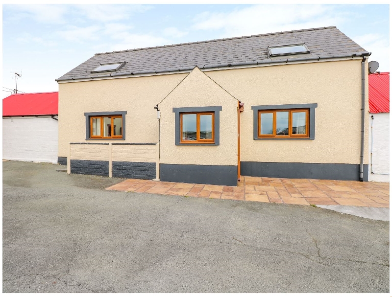 Click here for more about Llwyndrain