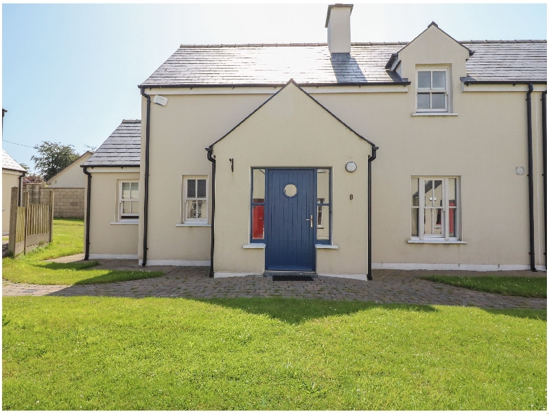 Click here for more about 8 An Seanachai Holiday Homes